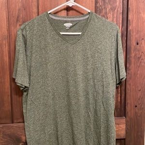 Men's old navy super soft v-neck t-shirt